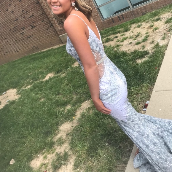 Prom dress - Picture 5 of 7